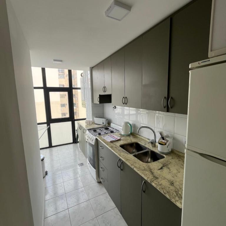 Depto de hermosas vistas y extrema tranquilidad - One-Bedroom Apartment with City View - 9
