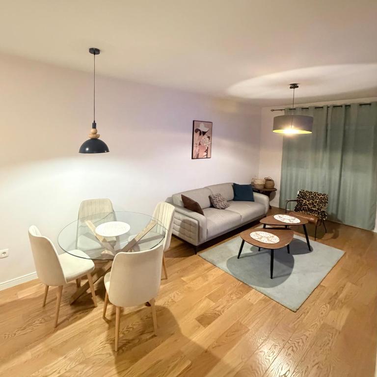 Apartment Central Point - Podgorica - Superior Apartment with Balcony - 1