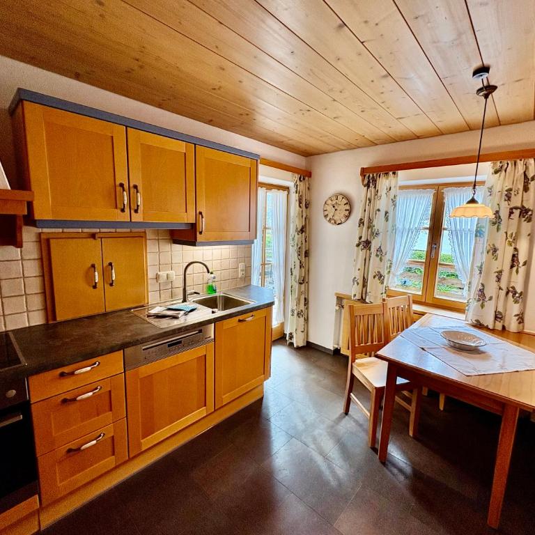 Haus Schöneck - Chiemgau Karte - Apartment mit Blick auf die Berge - 4