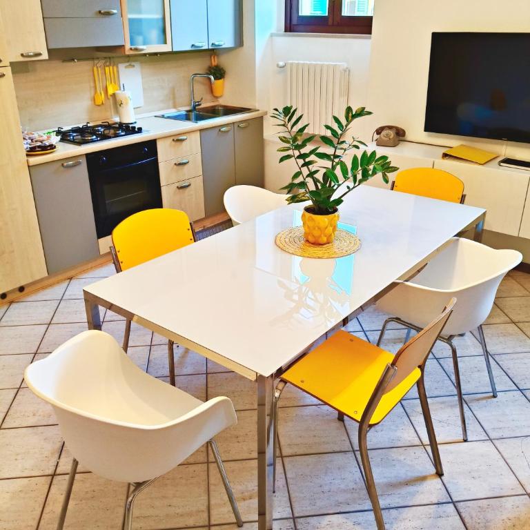 Old Town Apartment with Terrace - Live Love Lake - Appartamento con 2 Camere da Letto - 9
