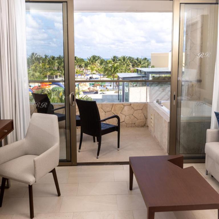 Royalton Riviera Cancun, An Autograph Collection All-Inclusive Resort & Casino - Suite Diamond Club de lujo con terraza con bañera de hidromasaje y vistas al océano - 3
