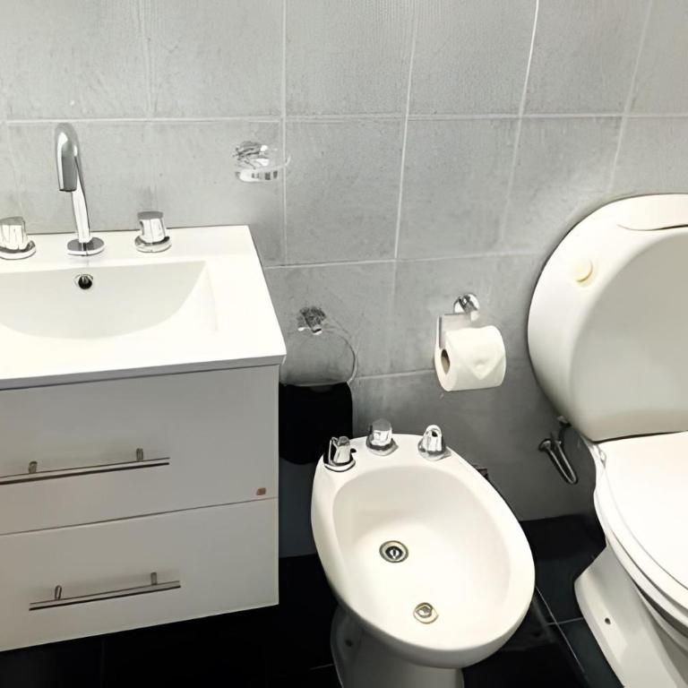 Hornera Anto - Amplio, céntrico, con parrillero. - Apartamento de 1 dormitorio con balcón - 4