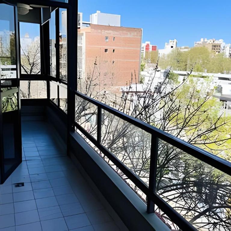 Hornera Anto - Amplio, céntrico, con parrillero. - Apartamento de 1 dormitorio con balcón - 20