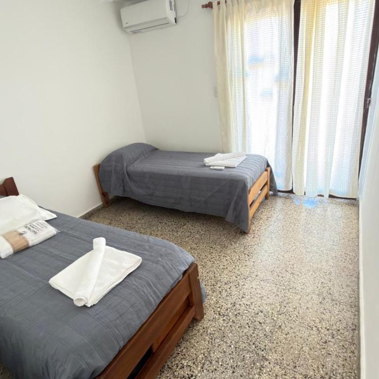 Casa con piscina y gran quincho para 7 personas - Casa Unifamiliar de 3 dormitorios - 18