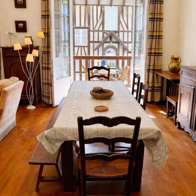 Les Planches à deux pas de la plage - Three-Bedroom Apartment - 20