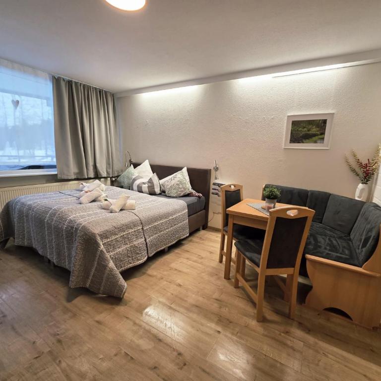 Bavarian Escape Ferienwohnung mit Pool - Estudio con balcón - 1