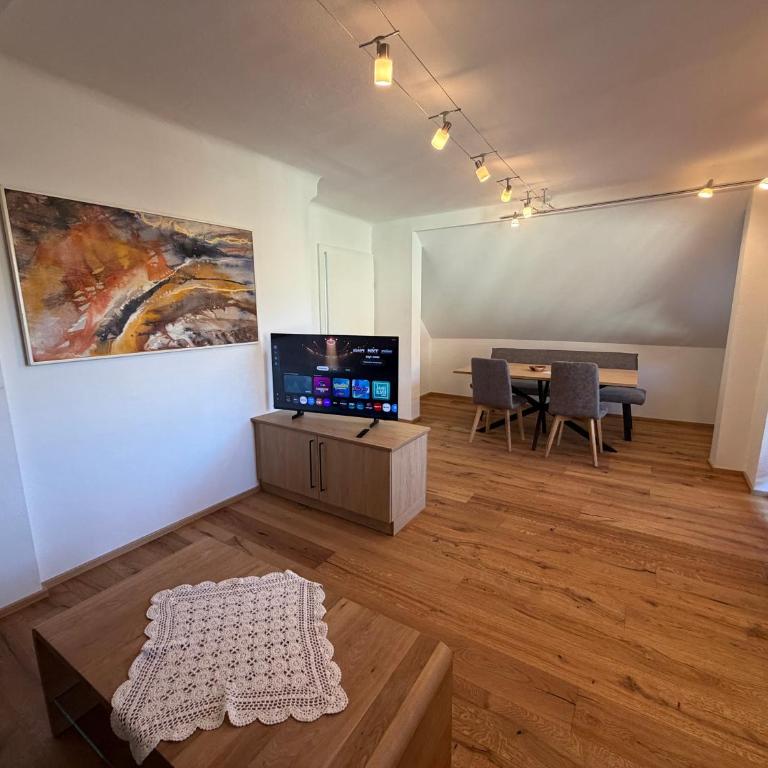Ferienwohnung Roseggersiedlung - Apartment mit 2 Schlafzimmern - 3