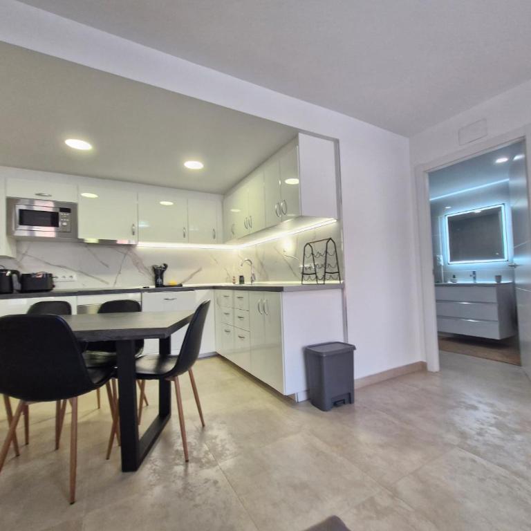 Central Park Salou - Two-Bedroom Apartment - 21