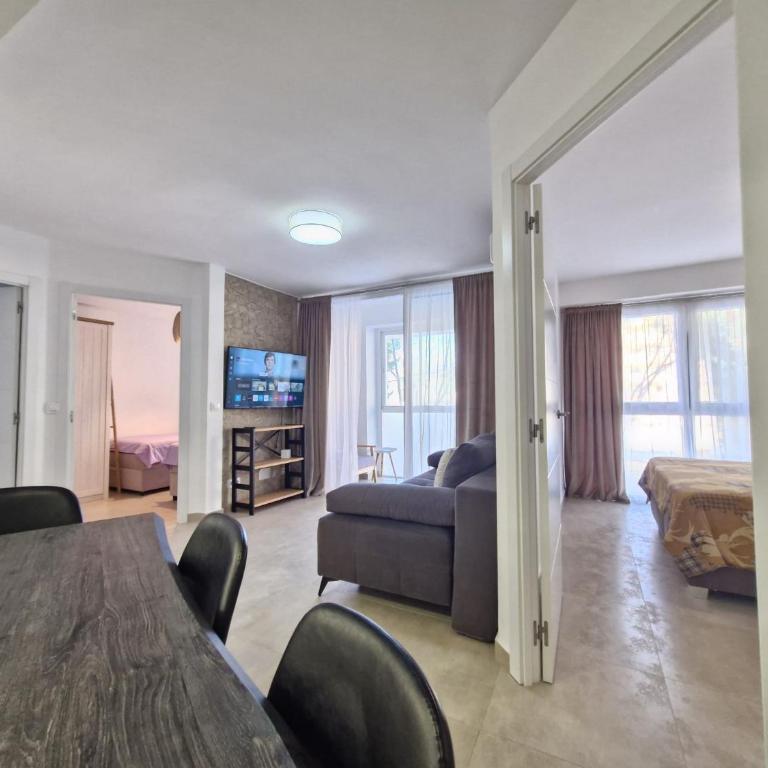 Central Park Salou - Two-Bedroom Apartment - 12