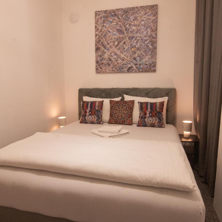 Sweet House Skadar One - Two-Bedroom Apartment - 20