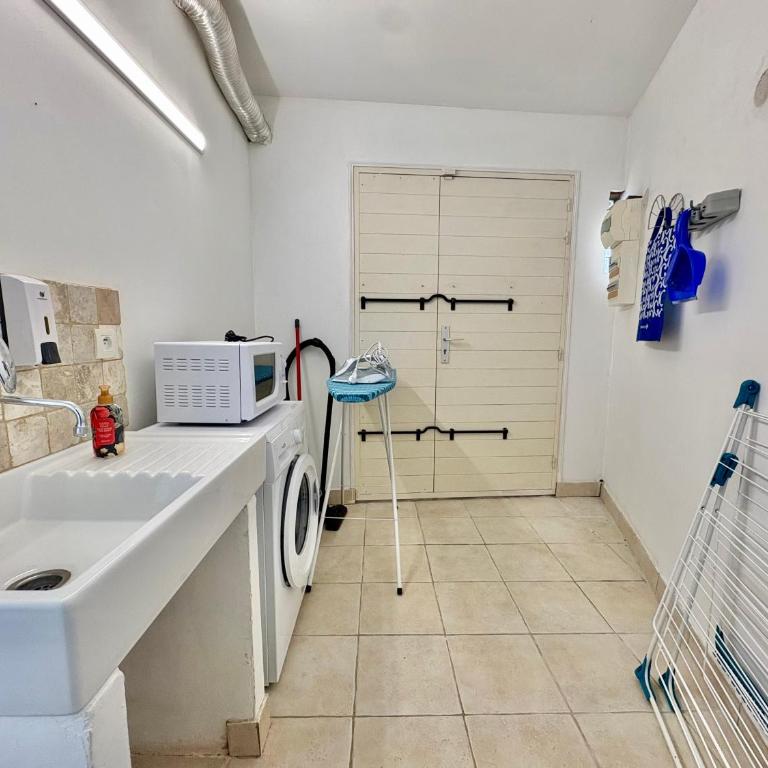 Bohème Beach Villa with seaview & private garden, Antheor - Two-Bedroom Apartment - 28