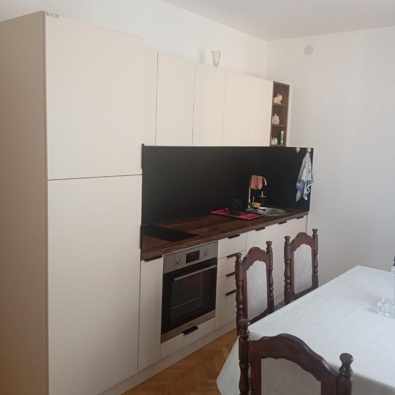 Apartman Bozic - One-Bedroom Apartment - 13