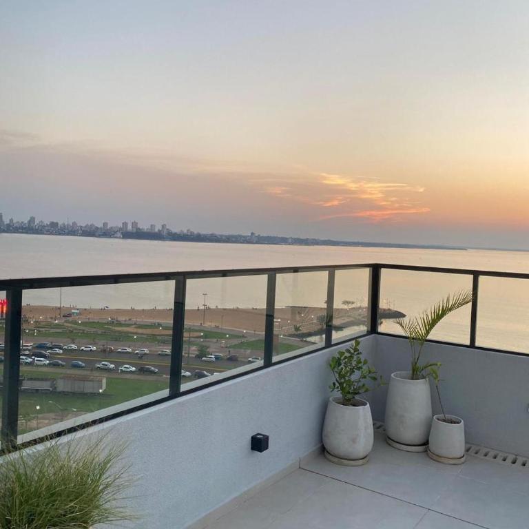 Exclusiva Vista Directa a la Playa San José Depto de 2 Habitaciones en Vivo Costanera en el último piso con parking! - Apartamento de 2 dormitorios - 27