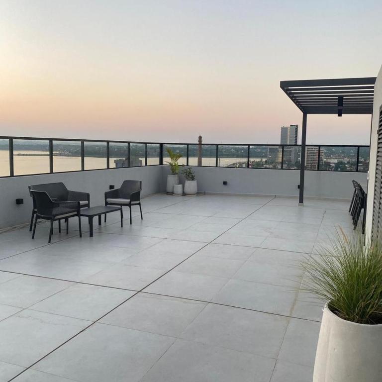 Exclusiva Vista Directa a la Playa San José Depto de 2 Habitaciones en Vivo Costanera en el último piso con parking! - Apartamento de 2 dormitorios - 30