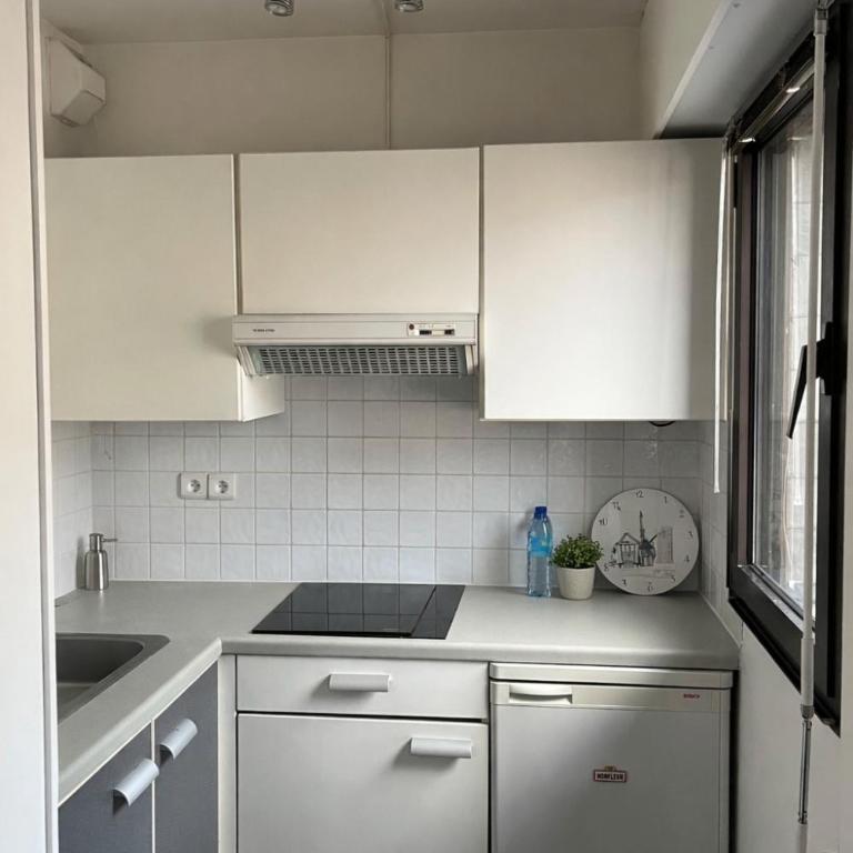 Deauville Centre, Grand studio avec Balcon, à 2 pas du marché - Appartement 1 Chambre - 6