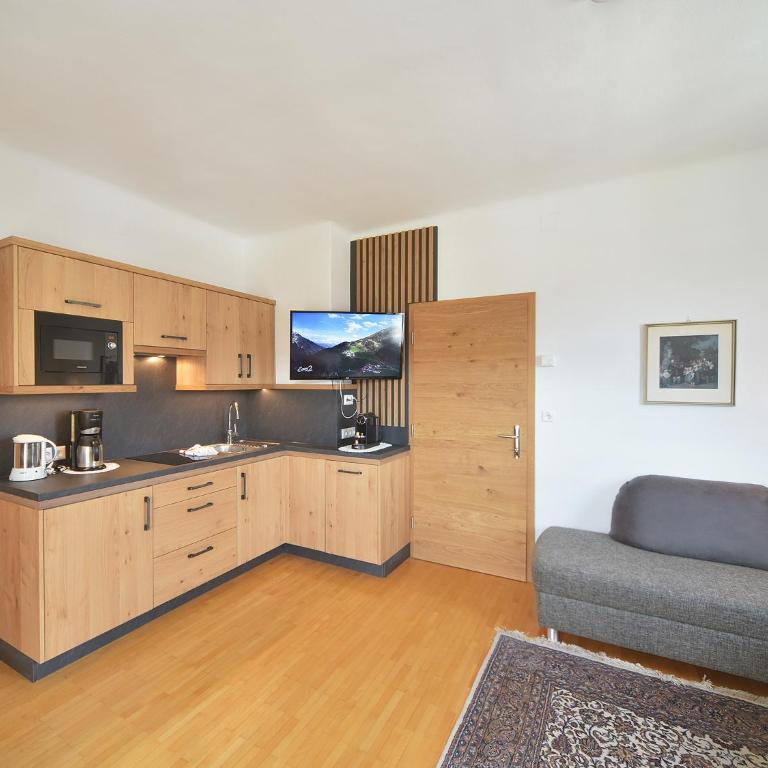 Ferienwohnungen Kampitsch - Apartment mit 1 Schlafzimmer und Balkon - 7