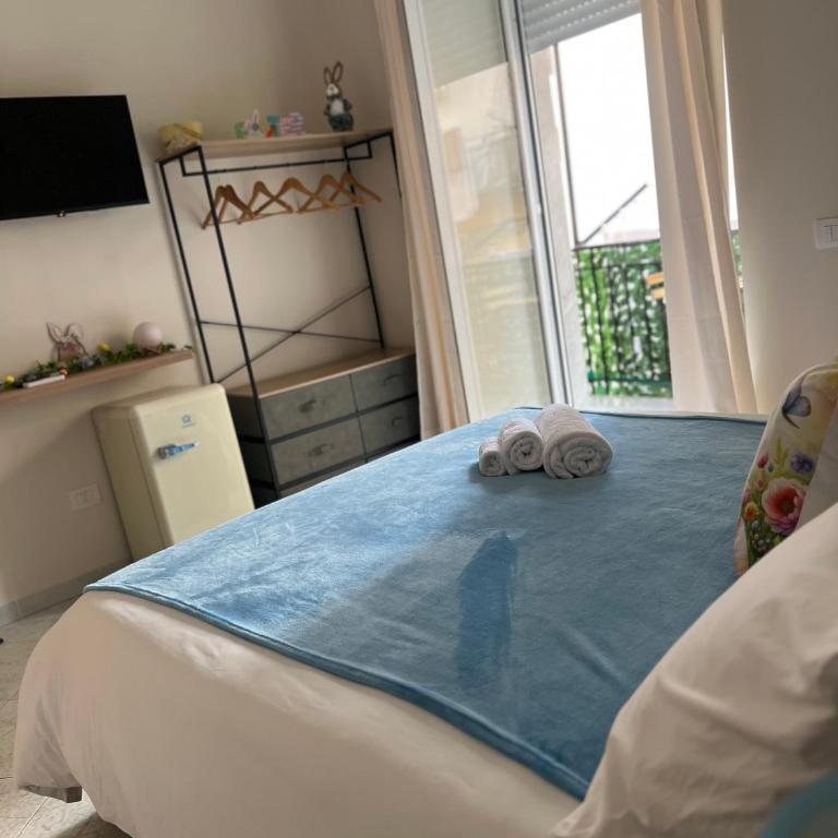 Rifugio nel cuore di Napoli - Triple Room with City View - 2