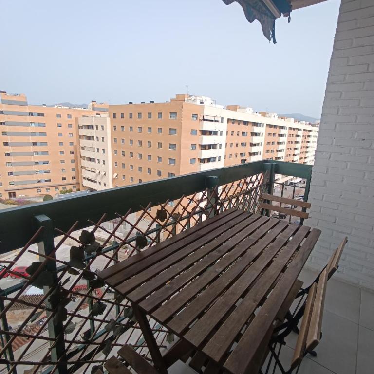 Apartamento con balcón cerca María Zambrano - Apartamento de 2 dormitorios - 26