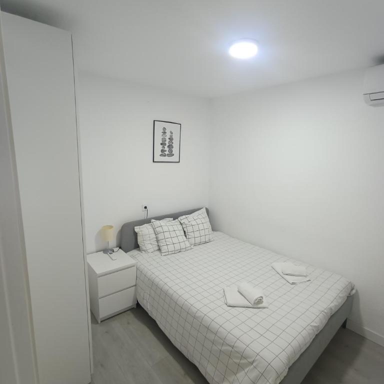 Apartamento con balcón cerca María Zambrano - Apartamento de 2 dormitorios - 44