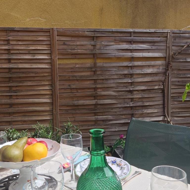 Appartement avec terrasse proche centre ville d'Arles - Apartment mit 2 Schlafzimmern - 26