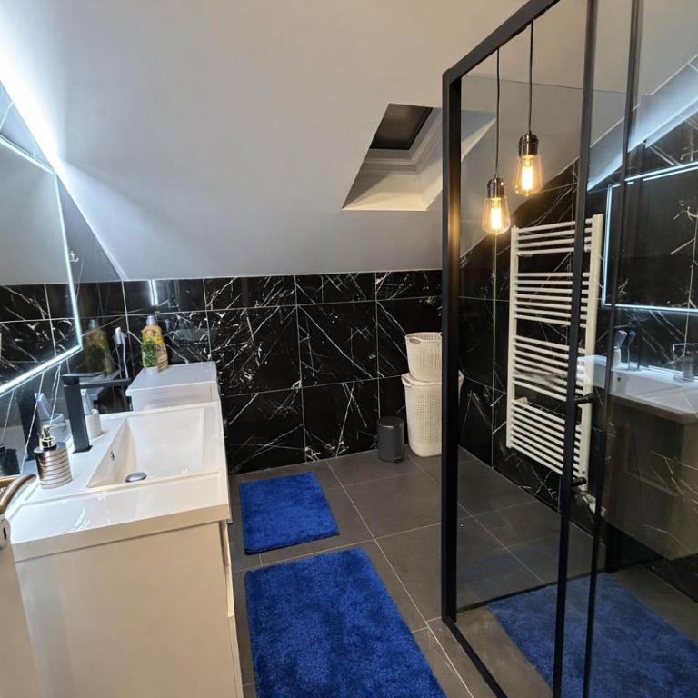 Urban Gold Apartment - Apartman sa 3 Spavaće Sobe i Pogledom - 5