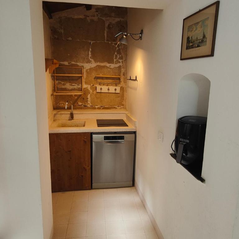 Il Corallo di Patty - Two-Bedroom Apartment with Terrace - 6