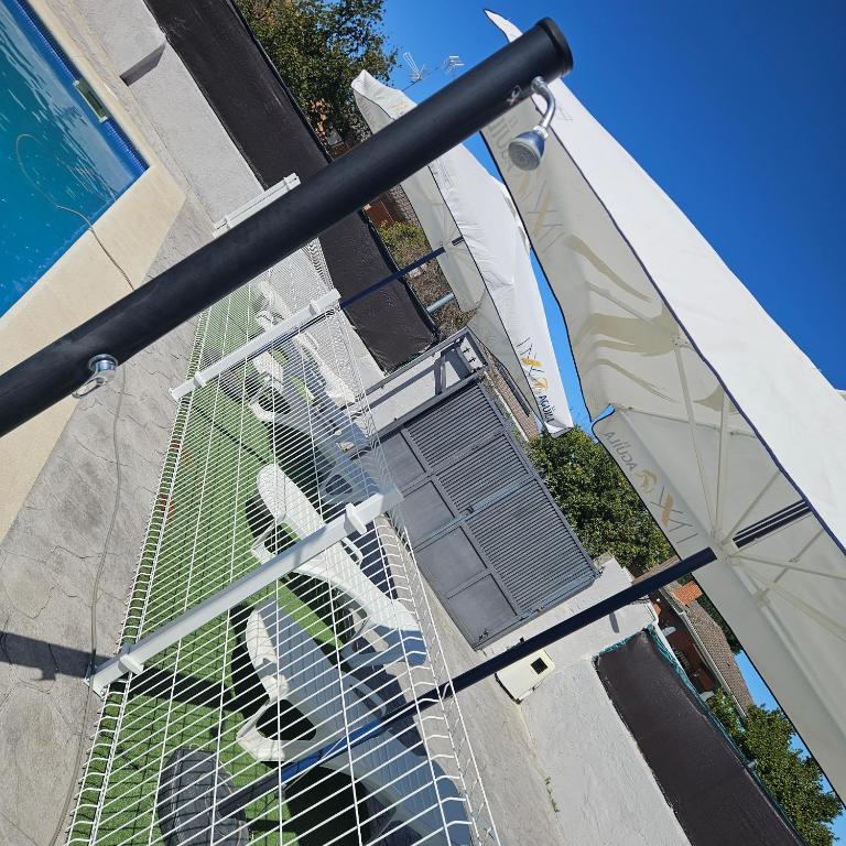 Donde JAVI Chalet con piscina 50 minutos madrid en escalona - Casa de 2 dormitorios - 13