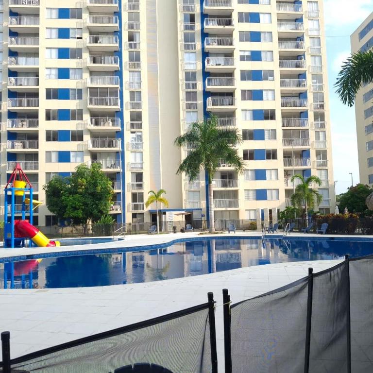 Apartamento cerca a Piscilago, Club House Ricaurte - Apartamento de 2 dormitorios con vistas a la montaña - 25