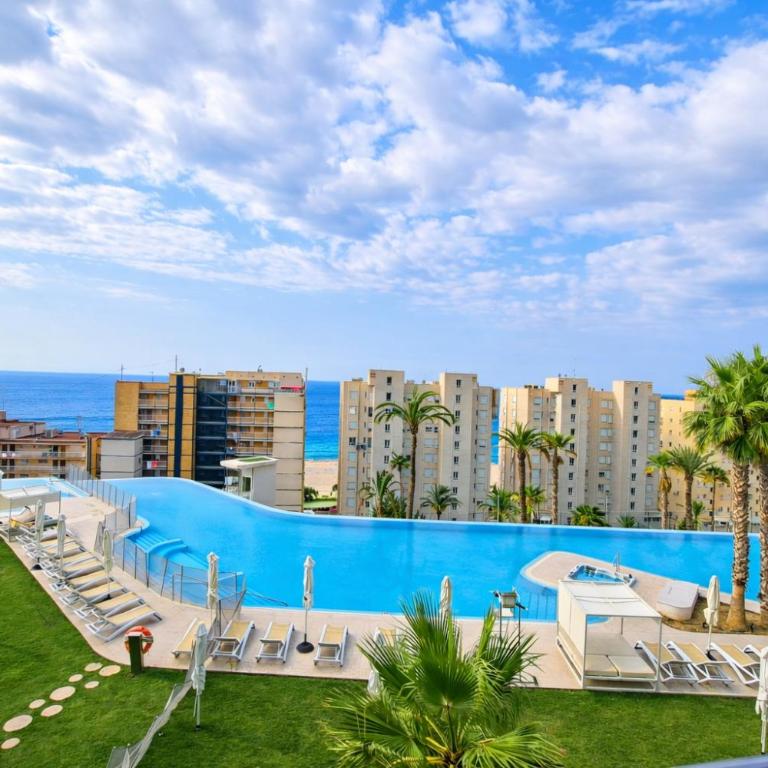 Sunset Cliffs sea view apartments 14 floor - Three-Bedroom Deluxe Apartment - 22