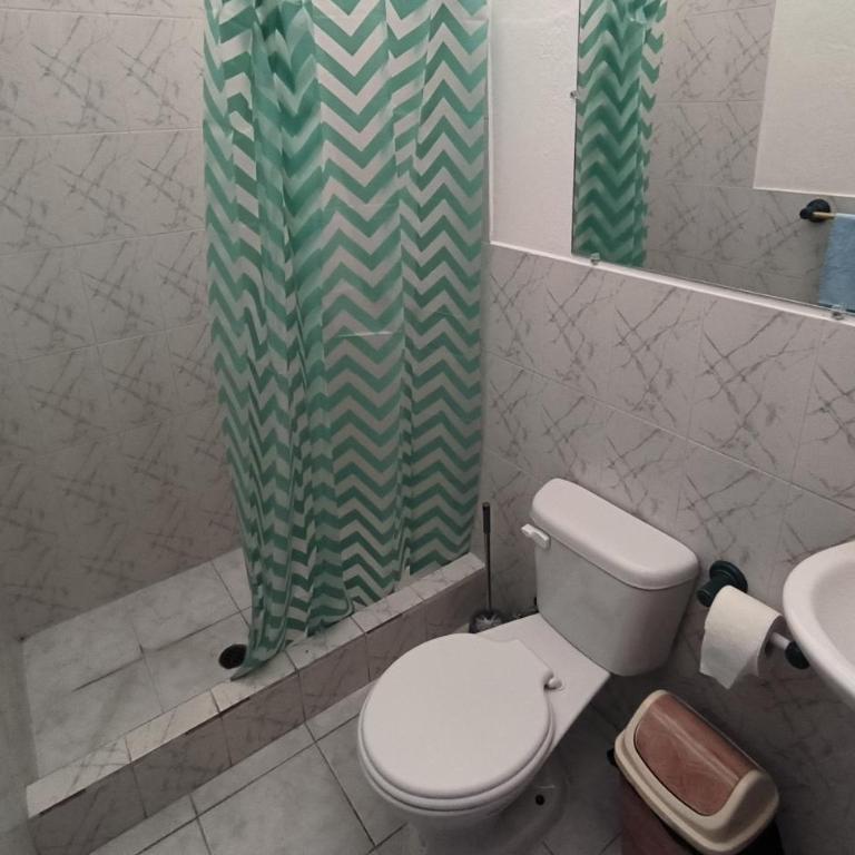 Alojamiento lindo y acogedor - Four-Room Apartment - 5