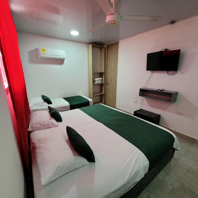 Hostal Casa Marle - Double Room with Private Bathroom - 2