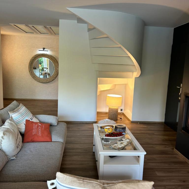 Villa Luxe piscine chauffée, 4 chambres, surplombant le golf entre océan & lac Plage à 5 min - Villa - 56