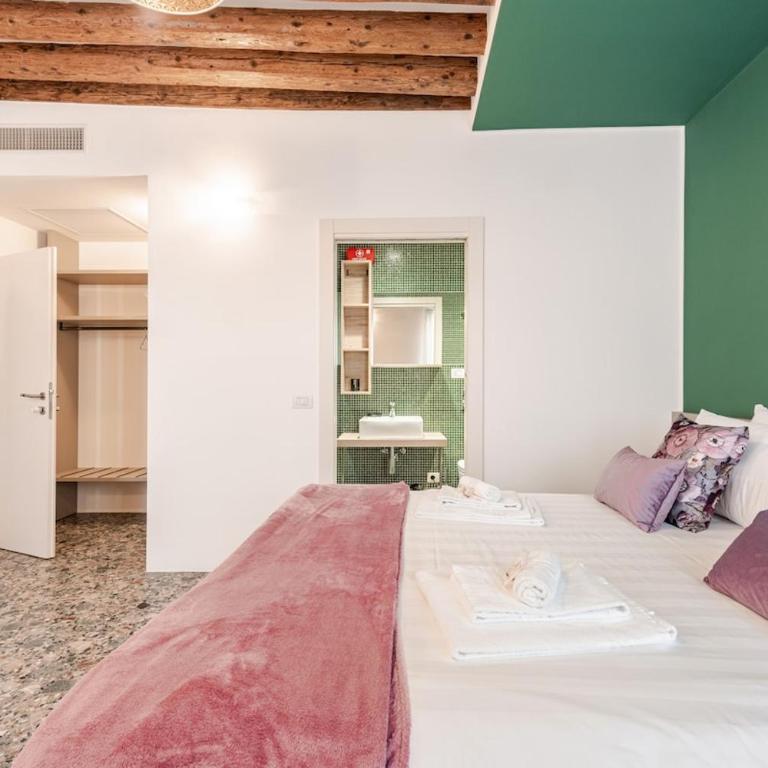 Venice Center Gaffaro Aparthotel 5 Minutes From Parking - Appartamento con 3 Camere da Letto - 4