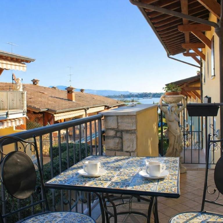 Lake Garda Apartment with Private Terrace, Pool & Parking I 3 Guests - Appartamento con 1 Camera da Letto - 8