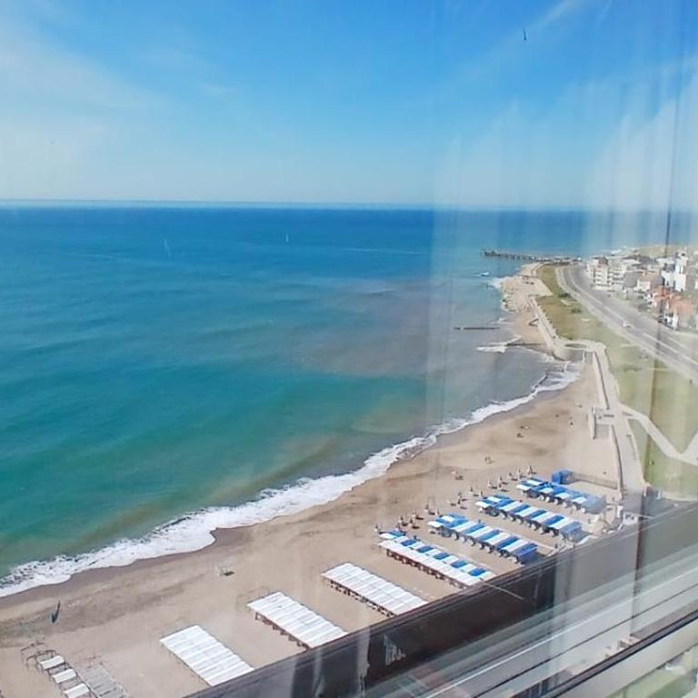 Piso 18 -VISTA FRONTAL AL MAR - PLAYA CLUB - Apartamento de 1 dormitorio - 1