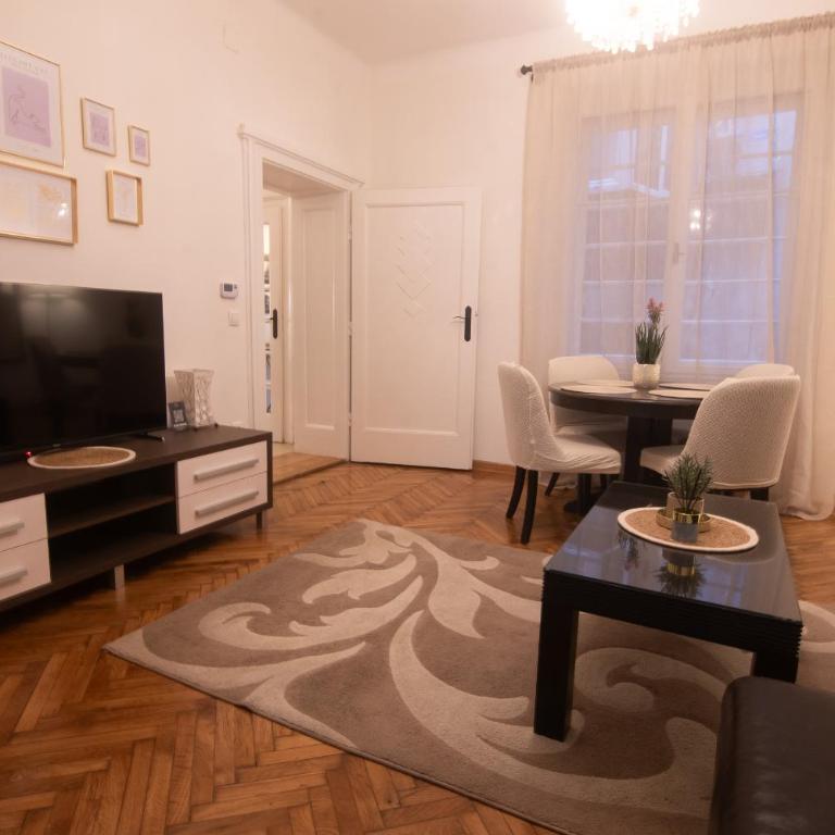 Sweet House Skadarlija - Apartman sa 2 Spavaće Sobe i Balkonom - 3