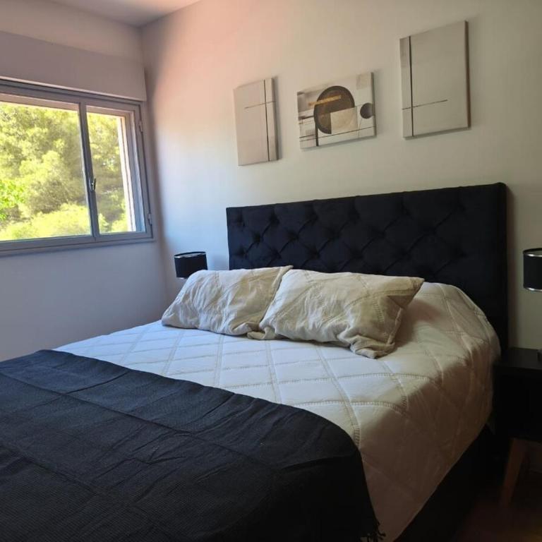 Moderno Departamento en el Corazon de Neuquen - Two-Bedroom Apartment - 25