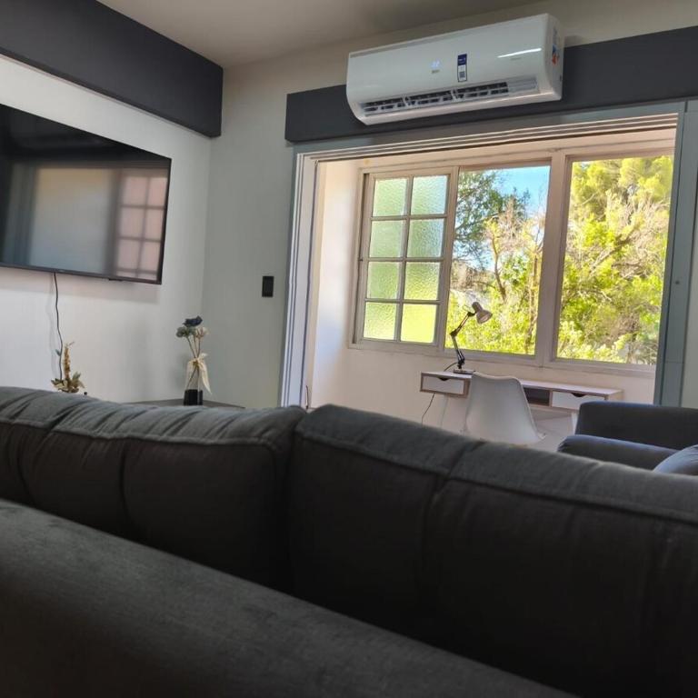 Moderno Departamento en el Corazon de Neuquen - Two-Bedroom Apartment - 28