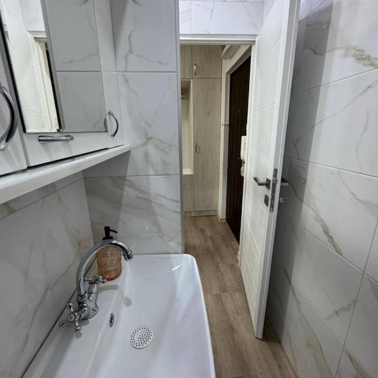 Modern Lux Vidikovac - Studio Apartment with Balcony - 8