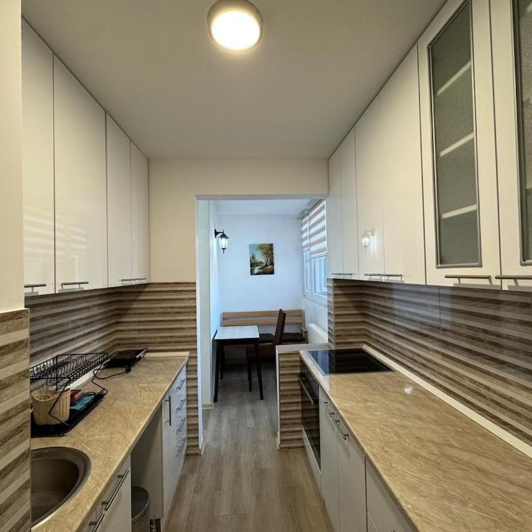 Modern Lux Vidikovac - Studio Apartment with Balcony - 17