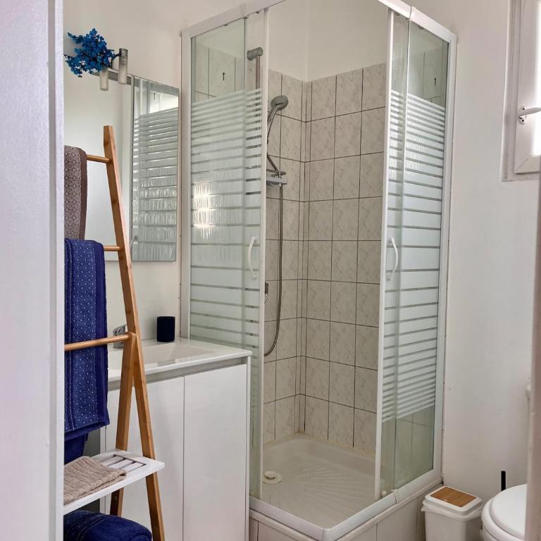 Le Cocon Bleu - T2 Moderne et Cosy - Appartement 1 Chambre - 24