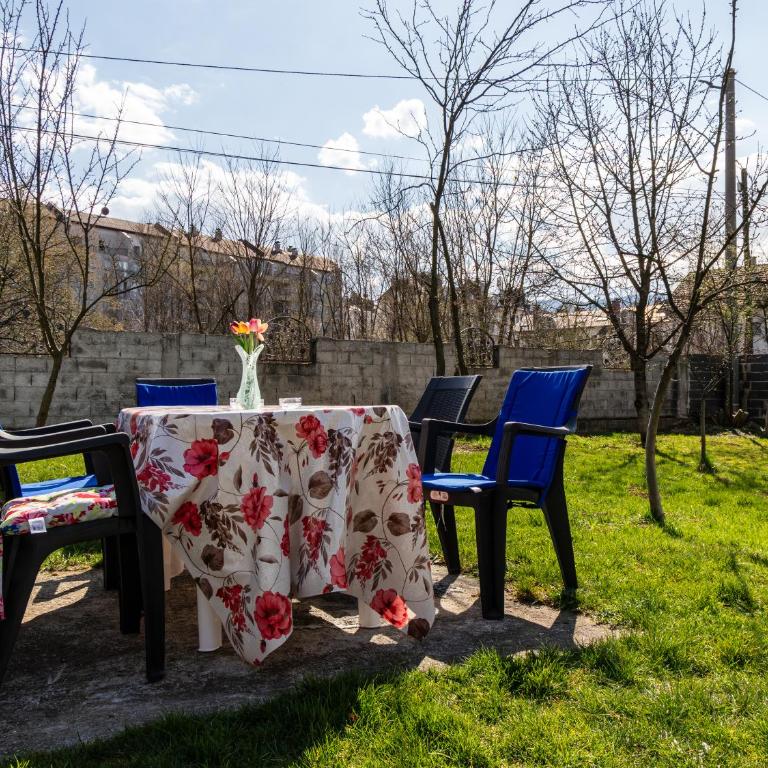 Villa Mia - Two-Bedroom House - 12