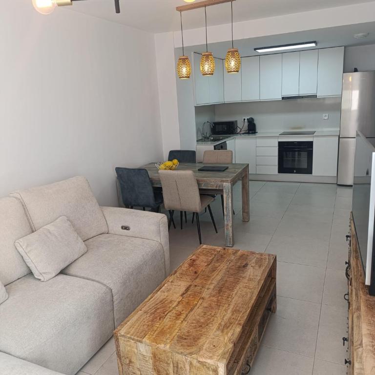 Romantic Playa Centro Signature- Garaje Gratis By ApartamentosAltea - Apartamento de 1 dormitorio - 7