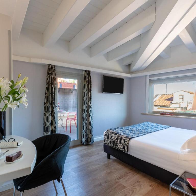 Hotel La Rovere - Superior Doppel- oder Zweibettzimmer mit Terrasse - 8