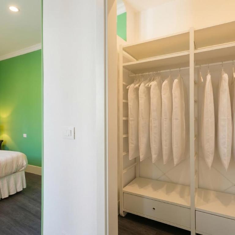 Green House Historic Centre - Two-Bedroom Apartment - 19