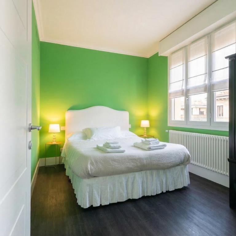 Green House Historic Centre - Two-Bedroom Apartment - 10