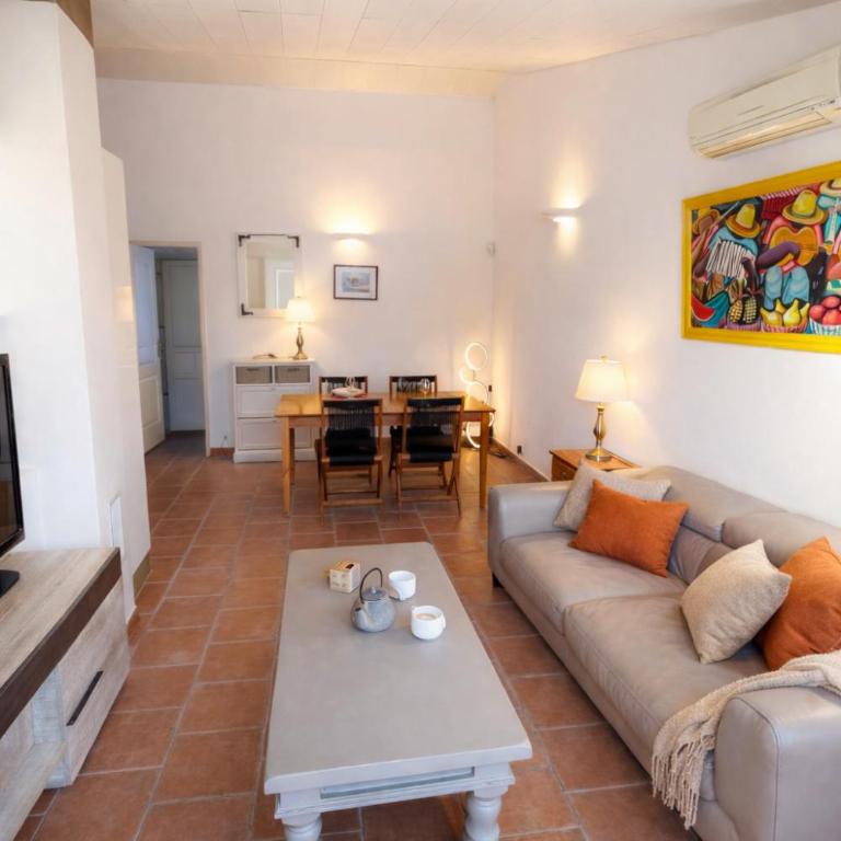 Haut de villa Chloé - Cosy avec clim, terrasse & parking privé, Sanary - Appartamento con 2 Camere da Letto - 3