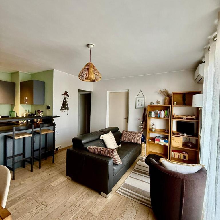 Appartement Cosy -2 chambres, Clim & Parking - Appartement 2 Chambres - 1