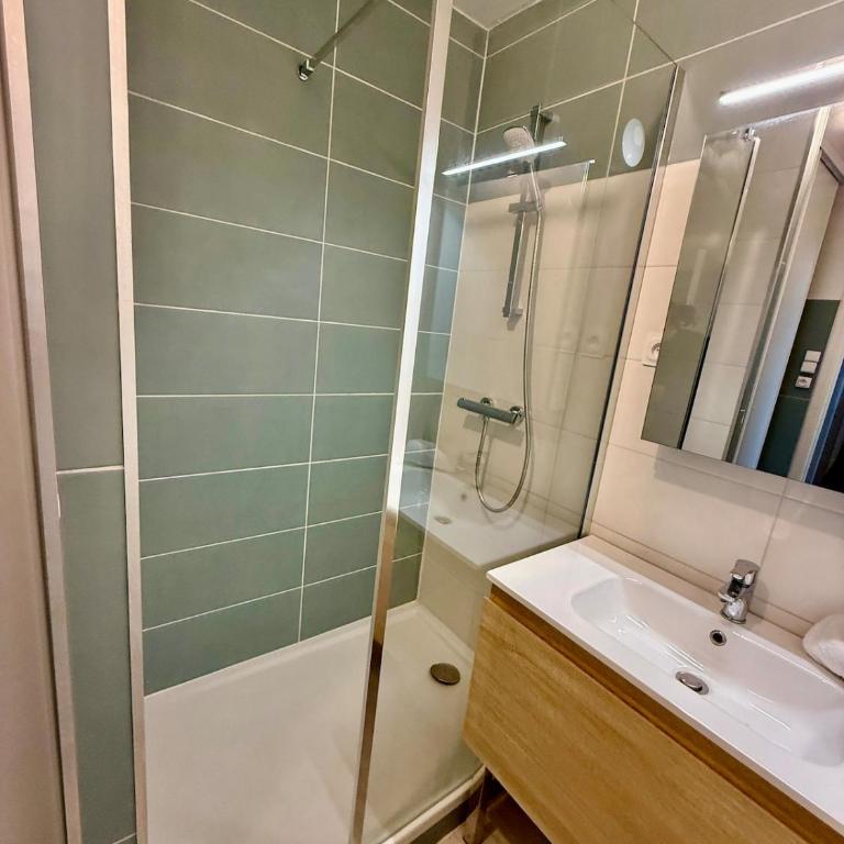 Appartement Cosy -2 chambres, Clim & Parking - Appartement 2 Chambres - 13