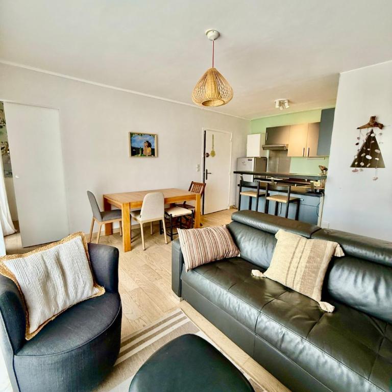 Appartement Cosy -2 chambres, Clim & Parking - Appartement 2 Chambres - 25
